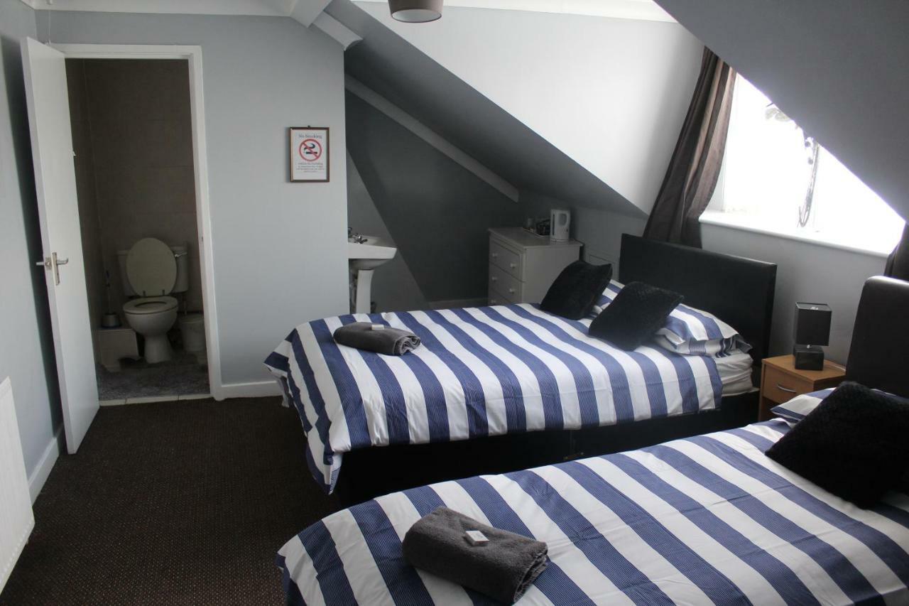 The Vale Apart Hotel Кингстън ъпон Хъл Екстериор снимка