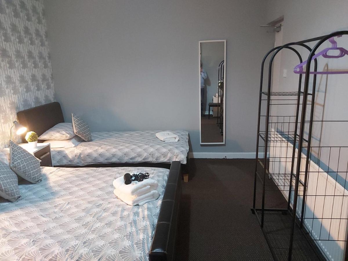 The Vale Apart Hotel Кингстън ъпон Хъл Екстериор снимка